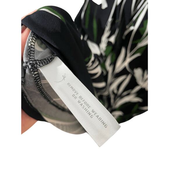 ANN TAYLOR LOFT BLACK & WHITE FLORAL NOVELTY PRINT SHIFT DRESS SIZE 10 - Picture 5 of 7